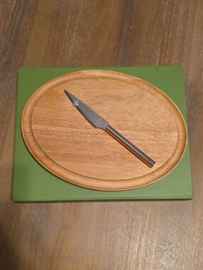 kate spade Wooden Oval Serving Board with Green Accent and Stainless Knife